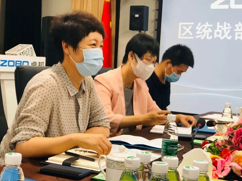 區(qū)委統(tǒng)戰(zhàn)部和九三學(xué)社區(qū)工委、民營(yíng)經(jīng)濟(jì)代表人士蒞臨卓邦開展談心活動(dòng)