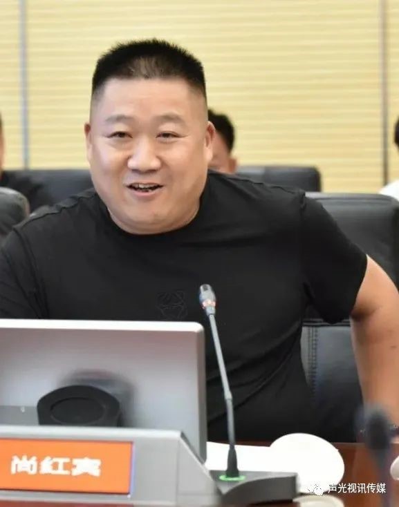 ZOBO董事長張新峰作為聲光視訊行業(yè)聯(lián)盟代表赴豫芒溫暖災(zāi)區(qū)，傳遞愛心豫芒會長尚紅賓