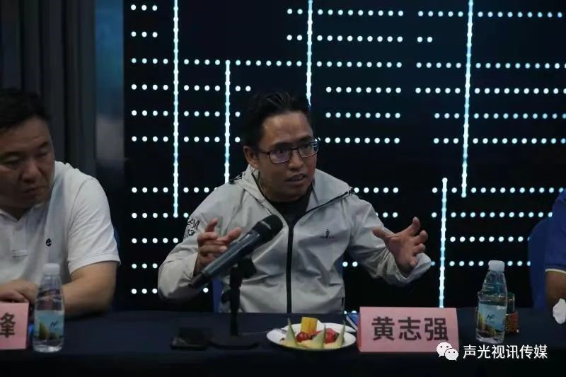 ZOBO董事長張新峰作為聲光視訊行業(yè)聯(lián)盟代表赴豫芒溫暖災(zāi)區(qū)，傳遞愛心